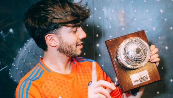 Fede Vigevani marca hito y recibe La Cúpula Movistar Arena