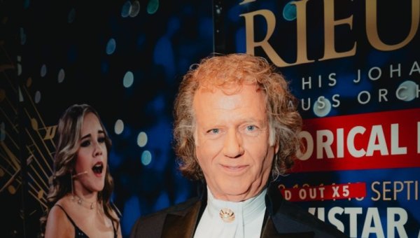 André Rieu recibe la Cúpula Movistar Arena por sus 23 inolvidables shows en Chile